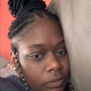 Meet your Posher, Ashante